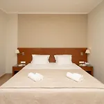 Ξενοδοχείο Niriides Luxury 3*