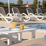 Ξενοδοχείο Niriides Luxury 3*