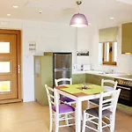Niriides Luxury 3*
