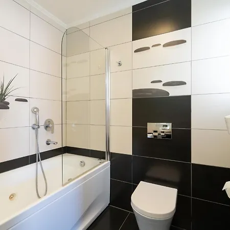 Niriides Luxury Hotel