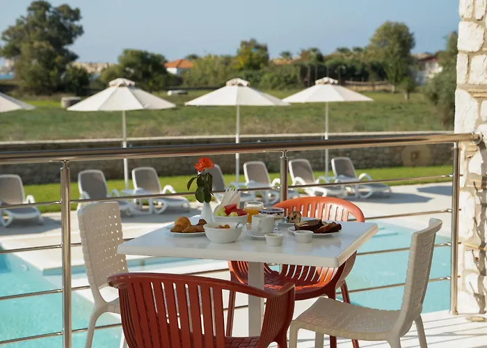 Hotel Niriides Luxury