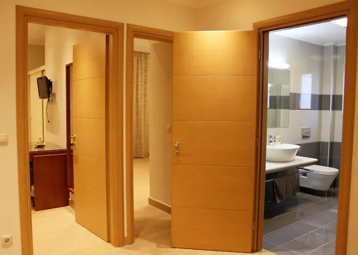 Niriides Luxury Methone