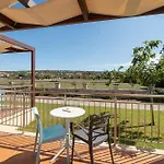 Отель Niriides Luxury 3*