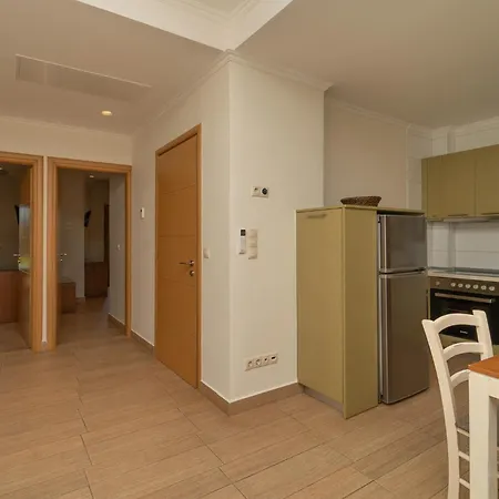 Niriides Luxury Hotel