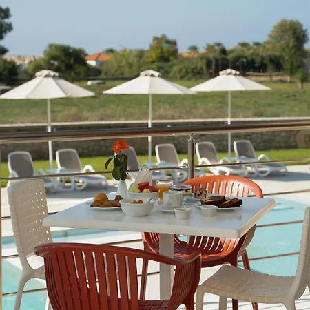Hotell Niriides Luxury
