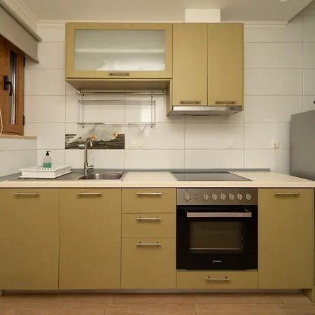 Niriides Luxury Methone