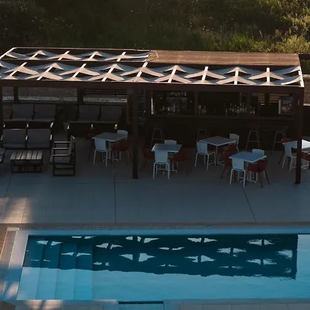 Niriides Luxury Villas