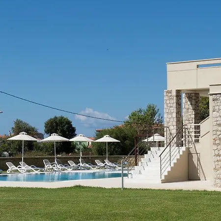 Niriides Luxury Отель 3*