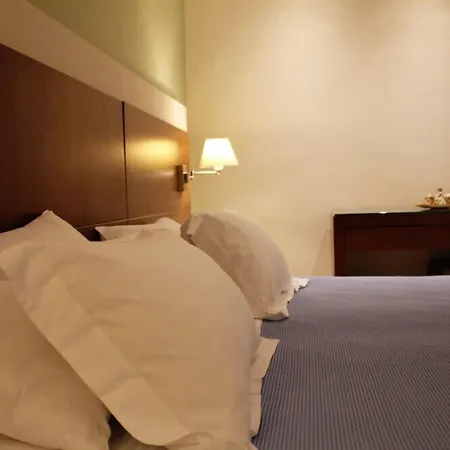 Hotell Niriides Luxury