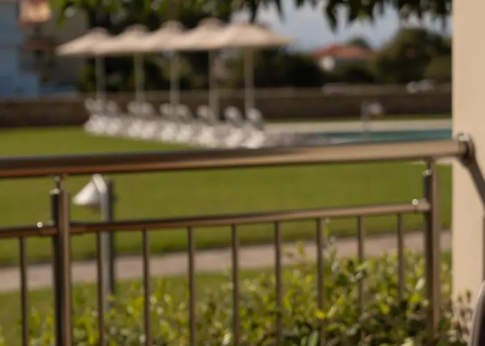 Hotel Niriides Luxury Villas 3*