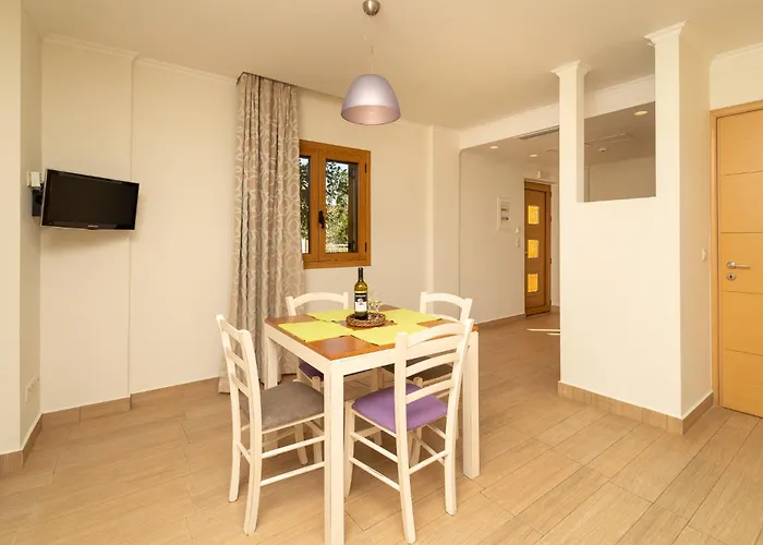 Niriides Luxury Villas 3* Methoni (Messenia)