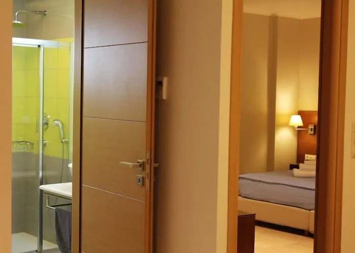 Hotel Niriides Luxury Villas 3*